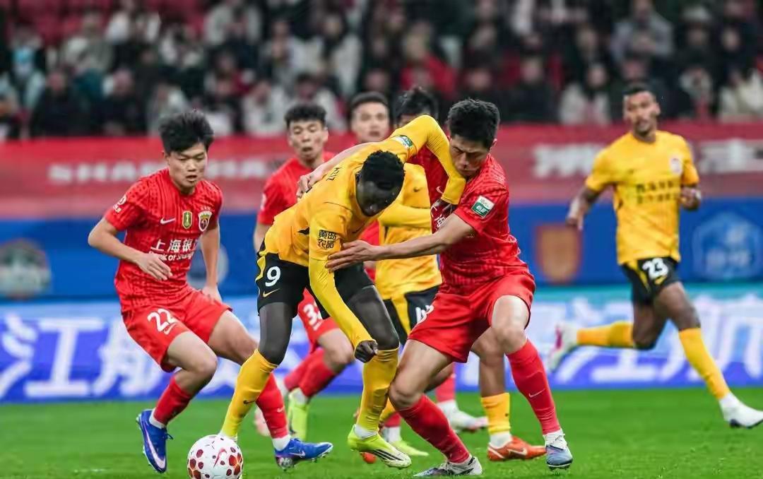 开云-低调！徐江盛赞山东泰山最有冠军相，球迷：嘴下留情，海港是冠军